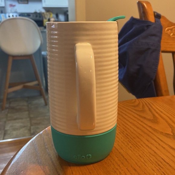 ello 18 oz. Ceramic Mug with Lid - Picture 5 of 10